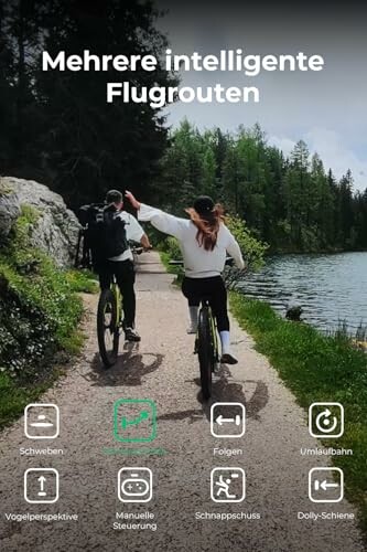 Zwei Radfahrer auf einem Seeweg mit Drohnensteuerungsoptionen.